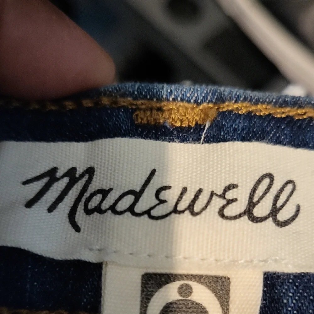 Madewell 9" Mid-Rise Skinny Jeans in Paloma Wash: Raw-Hem - Picture 3 of 7